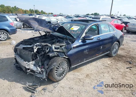 2015 Mercedes-Benz C 300 Luxury 4Matic from USA, damaged, VIN 55SWF4KB1FU063194